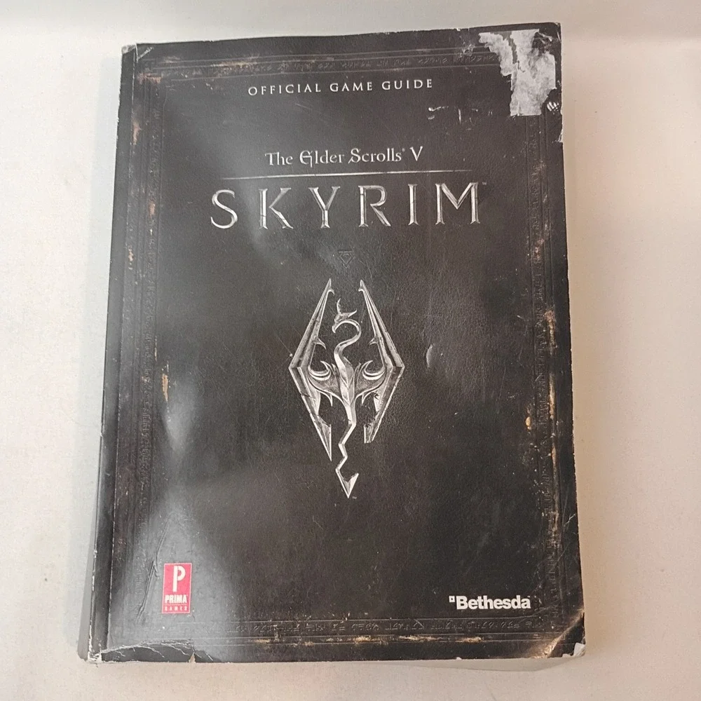 Skyrim Elder Scrolls V Prima Official Game Guide 2011 Paperback